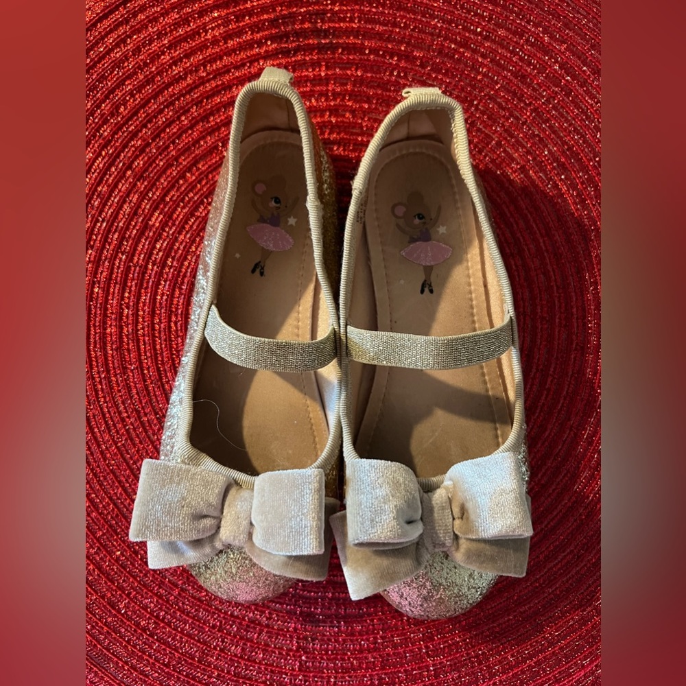 Girl ballerina shoes.